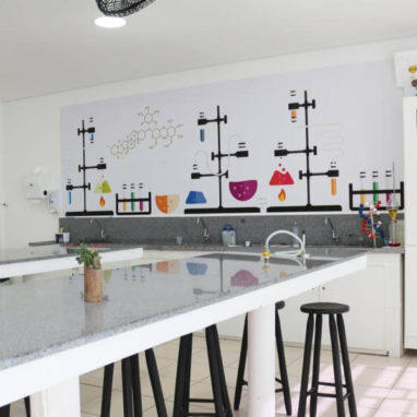 The Joy School - Estrutura