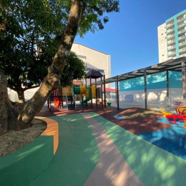 The Joy School - Estrutura